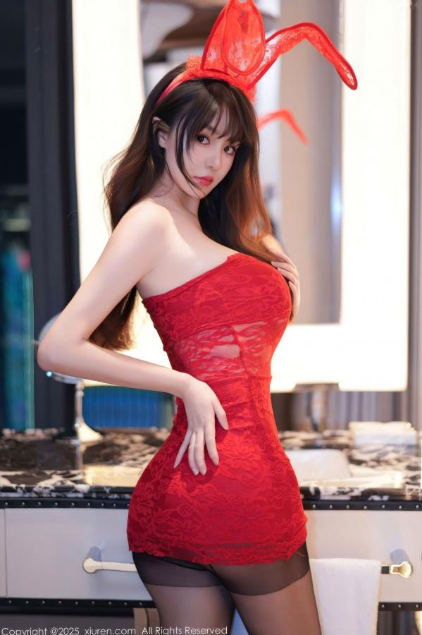  XiuRen秀人网 11092 沈南汐RuRu 红色兔女郎连衣短裙 极致黑丝美腿诱惑写真第19张图片