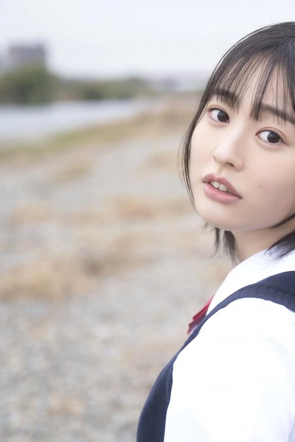   白濱美兎 - Pure White 清纯童颜巨乳美少女柔美私房内衣写真第8张图片