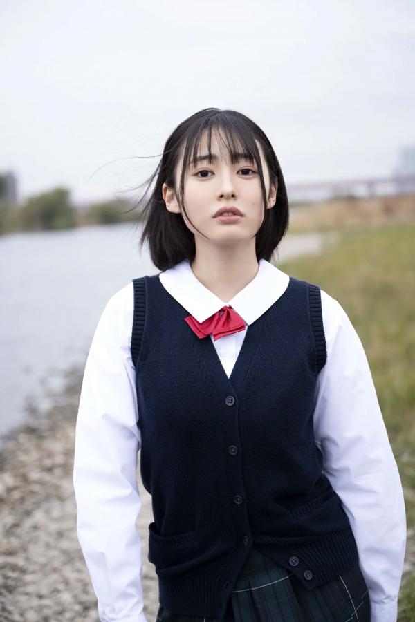   白濱美兎 - Pure White 清纯童颜巨乳美少女柔美私房内衣写真第11张图片