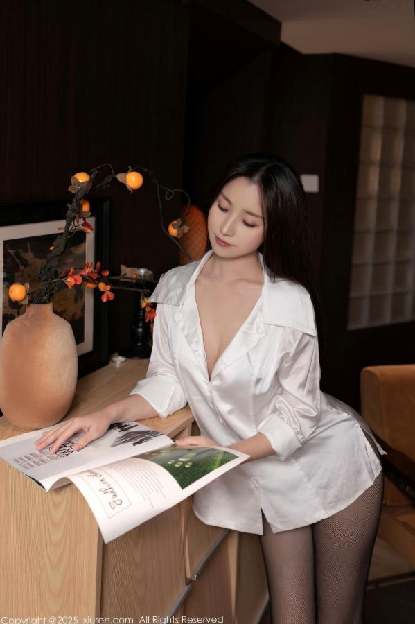    XiuRen秀人网-11090-杏子Yada-白色衬衫黑丝-2025.12.10第5张图片