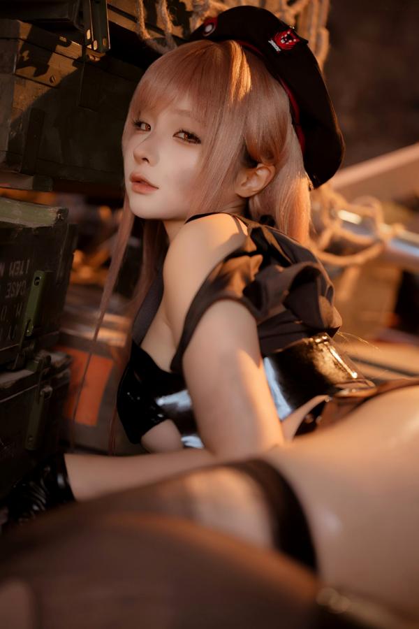 蠢沫沫  蠢沫沫-Nikkei胜利女神战术制服性感角色扮演美图写真第80张图片