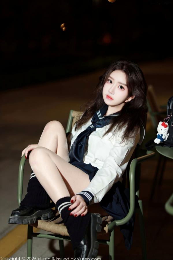    XiuRen秀人网-11071-小薯条nienie-水手服校服制服黑丝美臀浴室湿身写真第11张图片