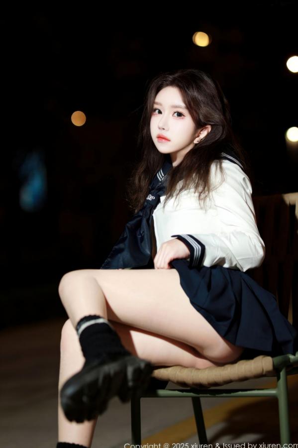    XiuRen秀人网-11071-小薯条nienie-水手服校服制服黑丝美臀浴室湿身写真第12张图片
