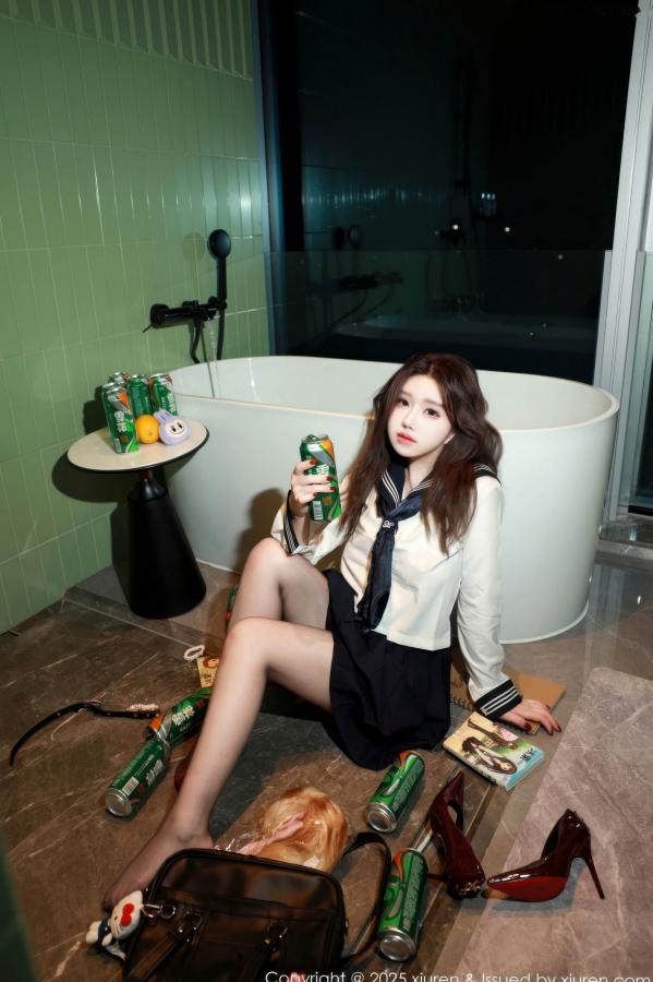    XiuRen秀人网-11071-小薯条nienie-水手服校服制服黑丝美臀浴室湿身写真第37张图片