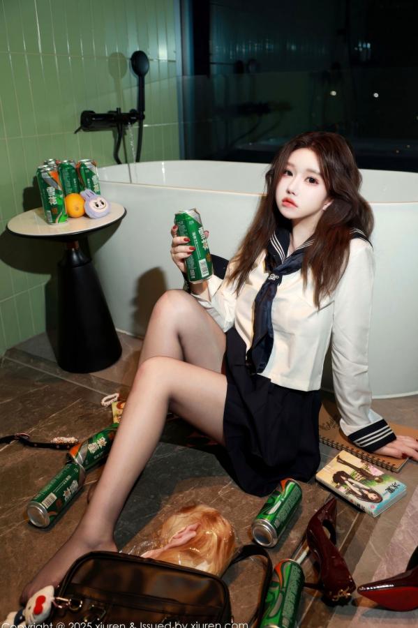    XiuRen秀人网-11071-小薯条nienie-水手服校服制服黑丝美臀浴室湿身写真第38张图片