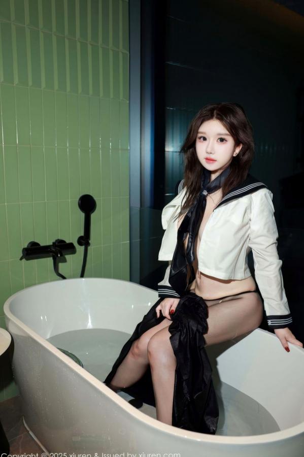    XiuRen秀人网-11071-小薯条nienie-水手服校服制服黑丝美臀浴室湿身写真第49张图片