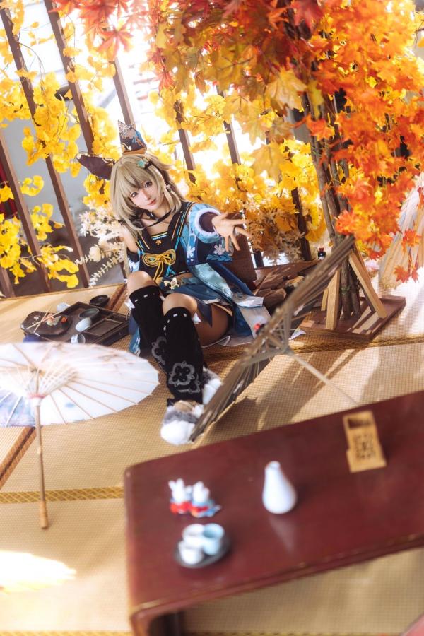 蠢沫沫  蠢沫沫《原神》绮良良Cosplay写真 纸箱猫娘和风枫叶萌系可爱美图第9张图片