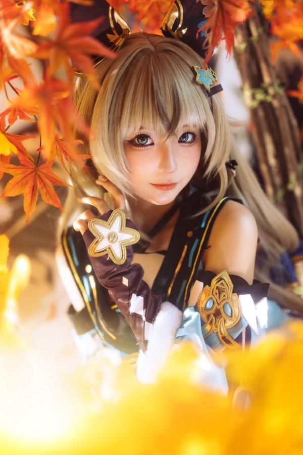 蠢沫沫  蠢沫沫《原神》绮良良Cosplay写真 纸箱猫娘和风枫叶萌系可爱美图第28张图片