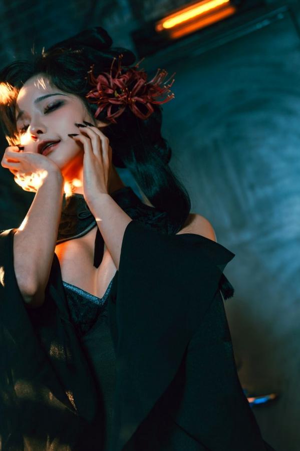 蠢沫沫  《蠢沫沫 - 蔻 少女后庭》国风古韵性感旗袍COS写真 唯美庭院仙气丝袜私房美图第3张图片