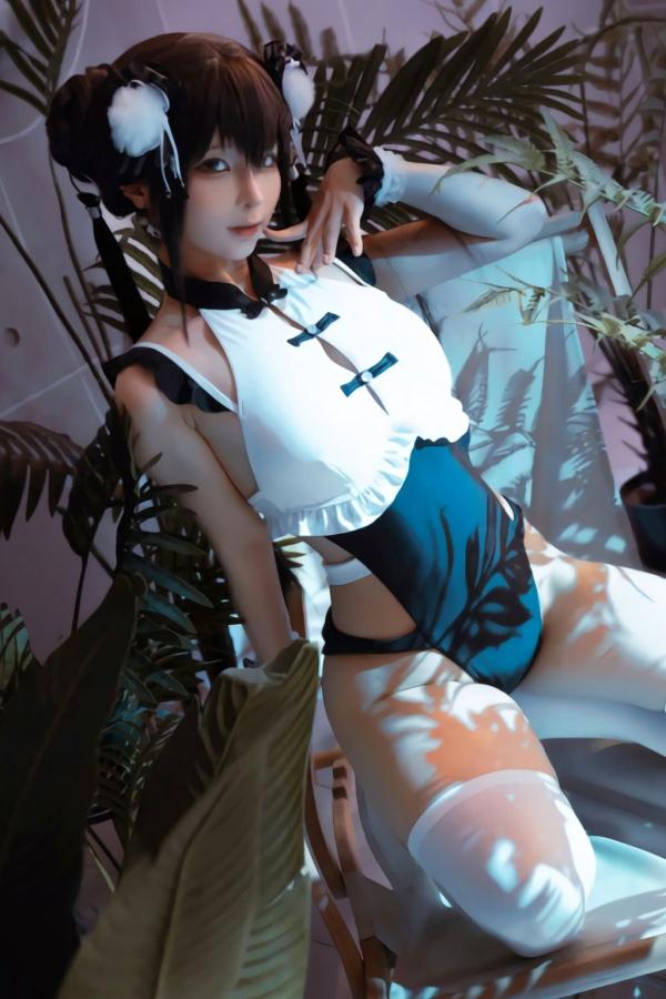 蠢沫沫  蠢沫沫-熊猫娘 独家二次元高叉旗袍美腿性感私房写真第8张图片