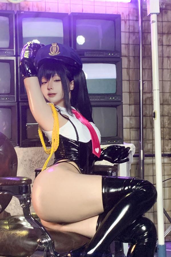 蠢沫沫  蠢沫沫-沙希女警性感皮衣制服Cosplay写真第130张图片