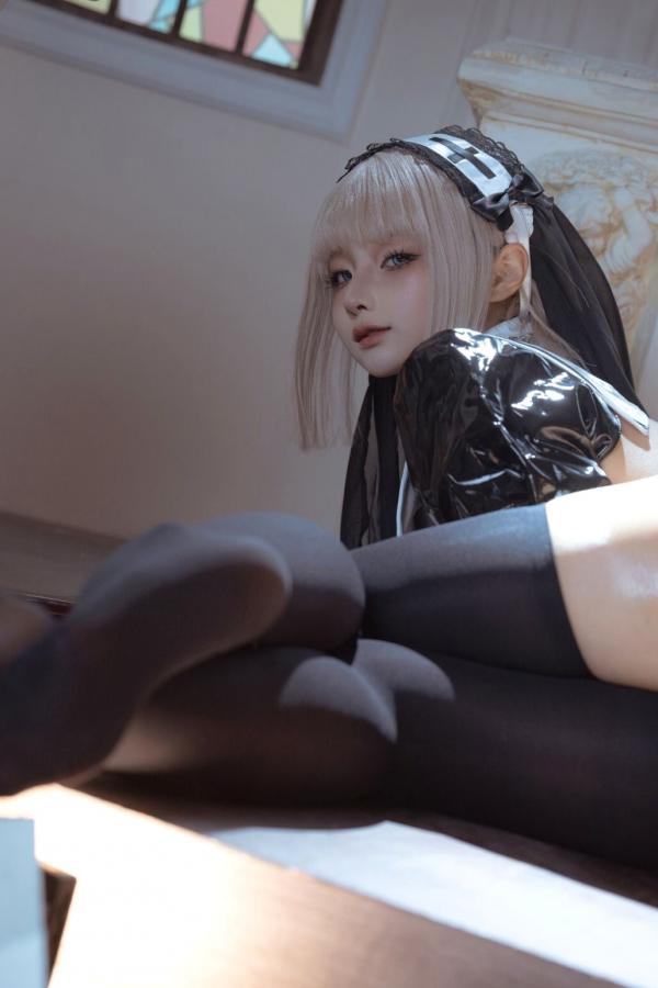 蠢沫沫  蠢沫沫 - 修女修道院漆皮私房写真 魅惑角色扮演性感女神第93张图片