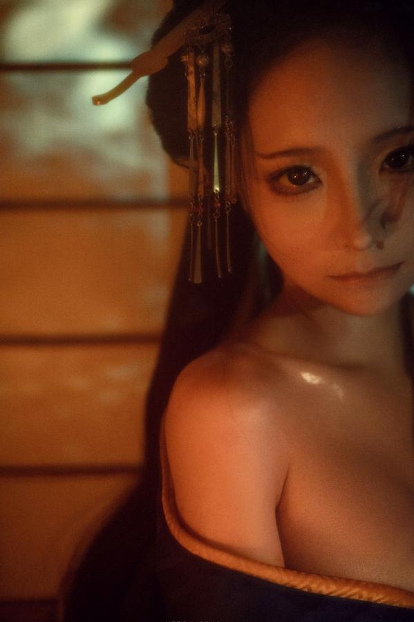 蠢沫沫  蠢沫沫-2024年会员《祥瑞》和服古风角色扮演冷艳诱惑写真第5张图片