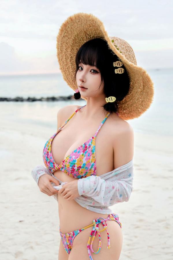 蠢沫沫  蠢沫沫-2025年11月自拍 海滩比基尼泳池湿身性感户外写真第170张图片