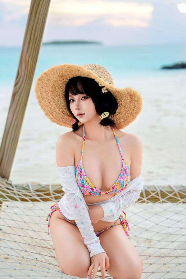 蠢沫沫  蠢沫沫-2025年11月自拍 海滩比基尼泳池湿身性感户外写真第211张图片