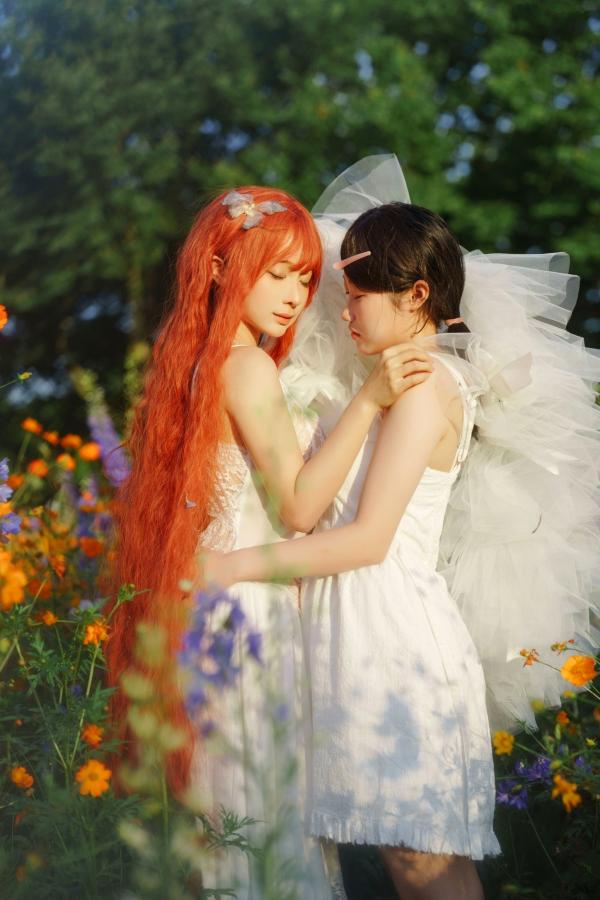 蠢沫沫  蠢沫沫-花丛婚纱 户外唯美仙女写真 纯欲白色婚纱角色扮演第28张图片