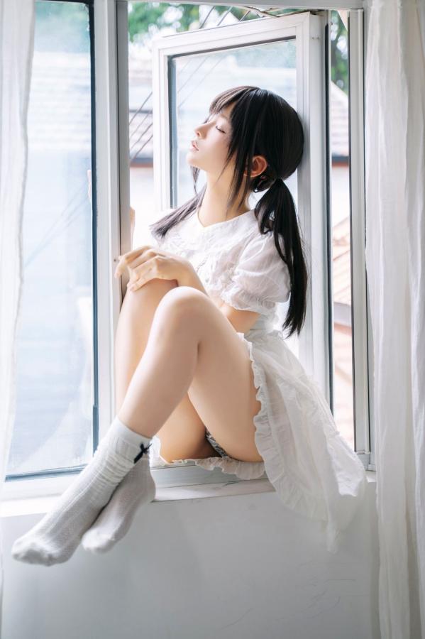 蠢沫沫  《蠢沫沫-8月写真合集-1》日系家居白裙少女私房治愈写真第13张图片