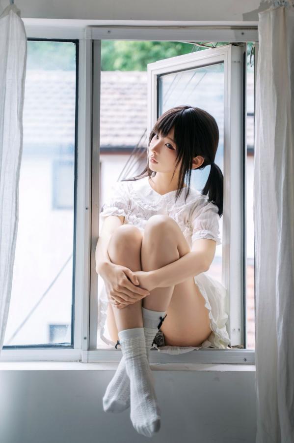 蠢沫沫  《蠢沫沫-8月写真合集-1》日系家居白裙少女私房治愈写真第18张图片