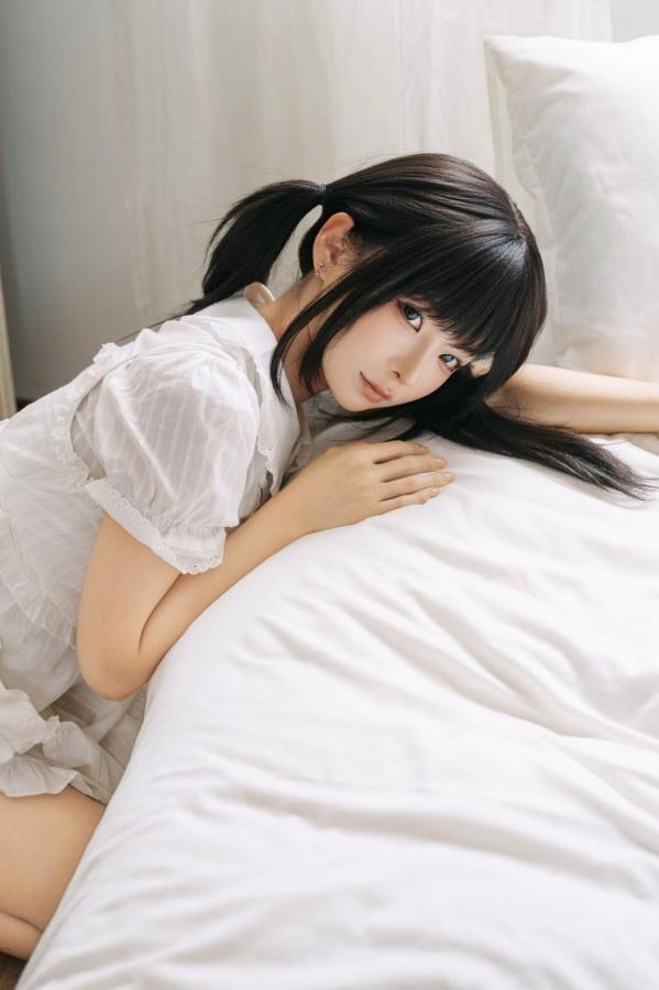蠢沫沫  《蠢沫沫-8月写真合集-1》日系家居白裙少女私房治愈写真第20张图片