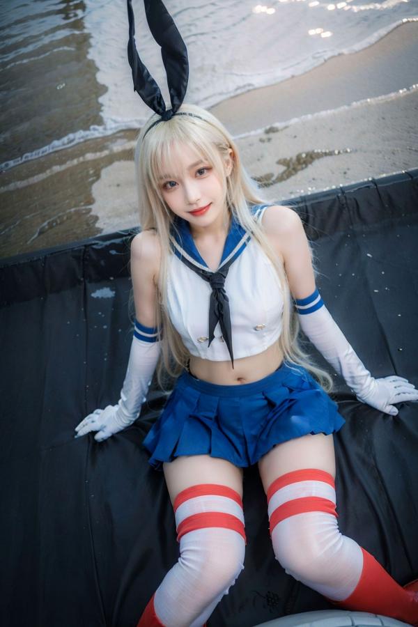   AI美女-拟实-水手服兔女郎军舰 海边沙滩户外性感二次元角色扮演写真第44张图片