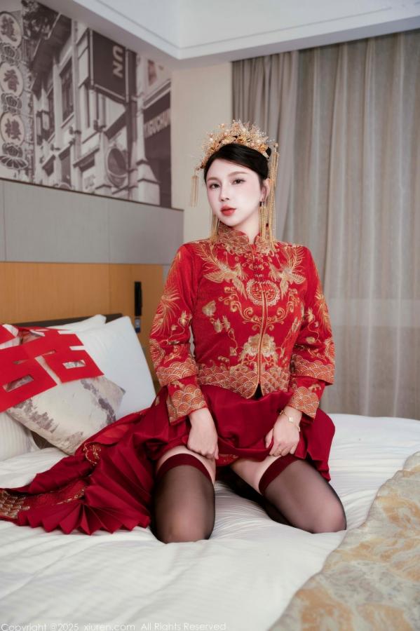    XiuRen秀人网 10865 小蛮妖Yummy 新娘红装红色内衣黑丝 卧室性感婚纱角色扮演私房写真第9张图片