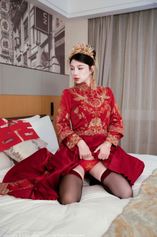    XiuRen秀人网 10865 小蛮妖Yummy 新娘红装红色内衣黑丝 卧室性感婚纱角色扮演私房写真第10张图片