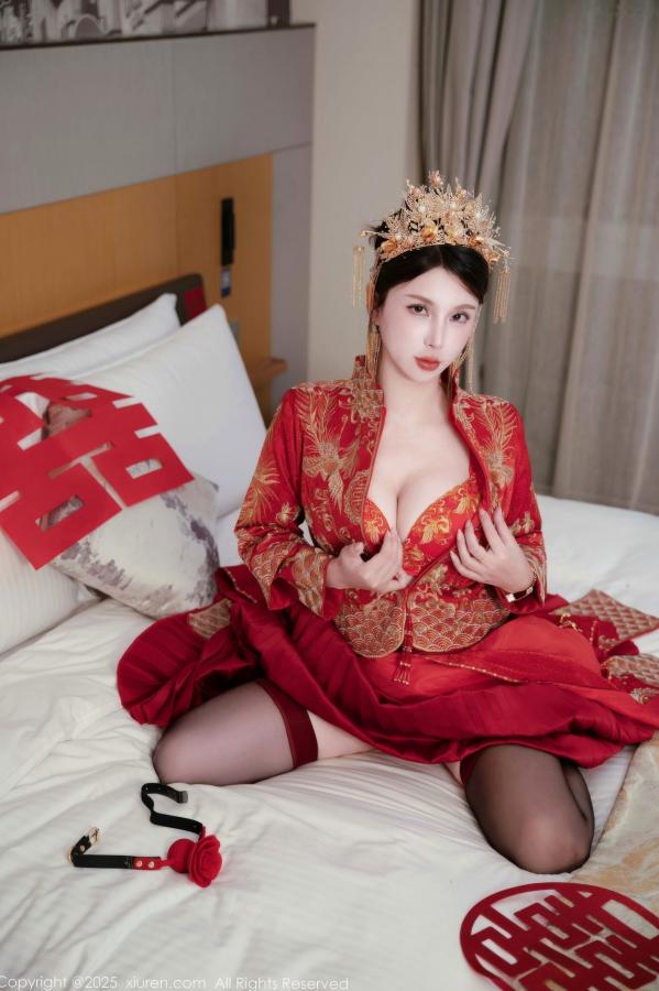    XiuRen秀人网 10865 小蛮妖Yummy 新娘红装红色内衣黑丝 卧室性感婚纱角色扮演私房写真第20张图片