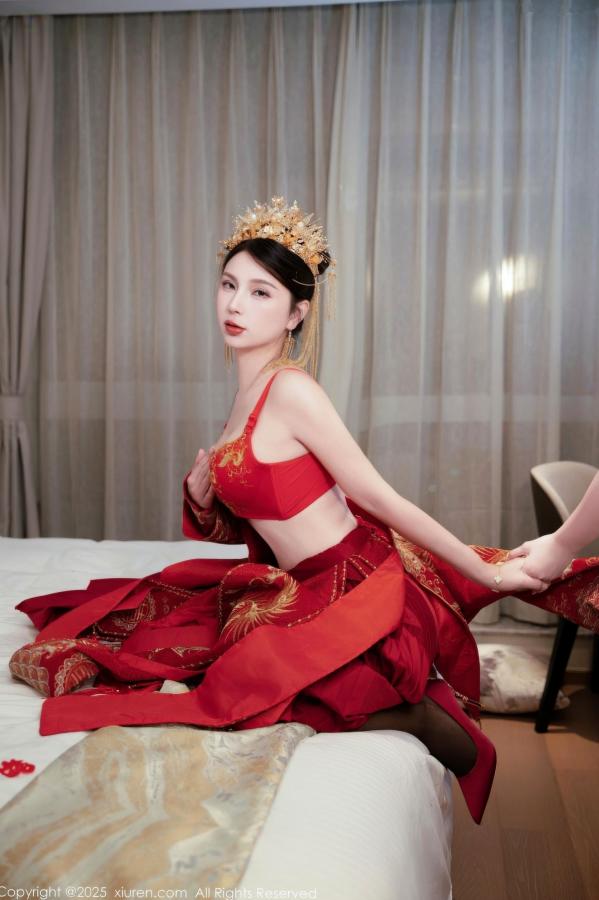    XiuRen秀人网 10865 小蛮妖Yummy 新娘红装红色内衣黑丝 卧室性感婚纱角色扮演私房写真第59张图片