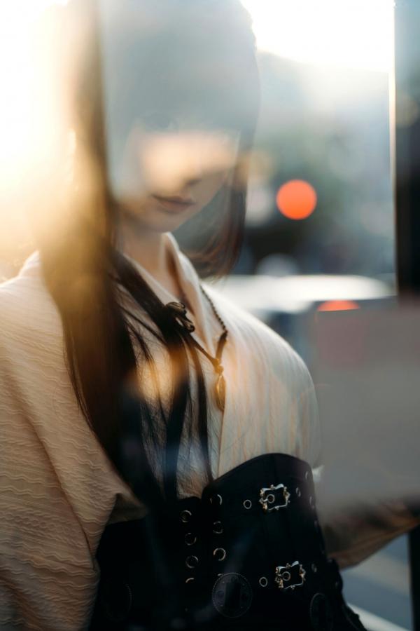 蠢沫沫  蠢沫沫-秋寻上 日系校服制服与大阪街拍性感写真第109张图片