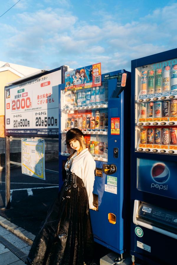 蠢沫沫  蠢沫沫-秋寻上 日系校服制服与大阪街拍性感写真第123张图片