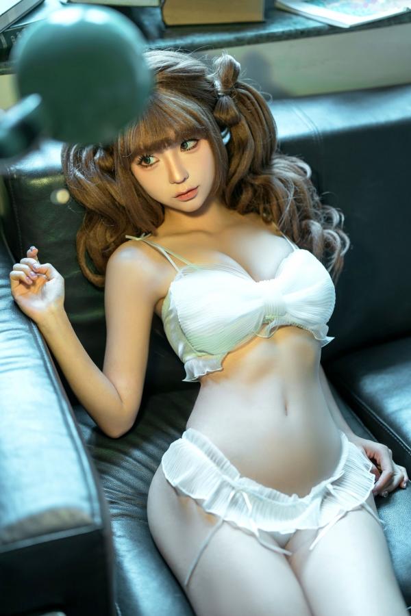 蠢沫沫  蠢沫沫-睡衣粉色蕾丝内衣暖光私房诱惑写真第4张图片