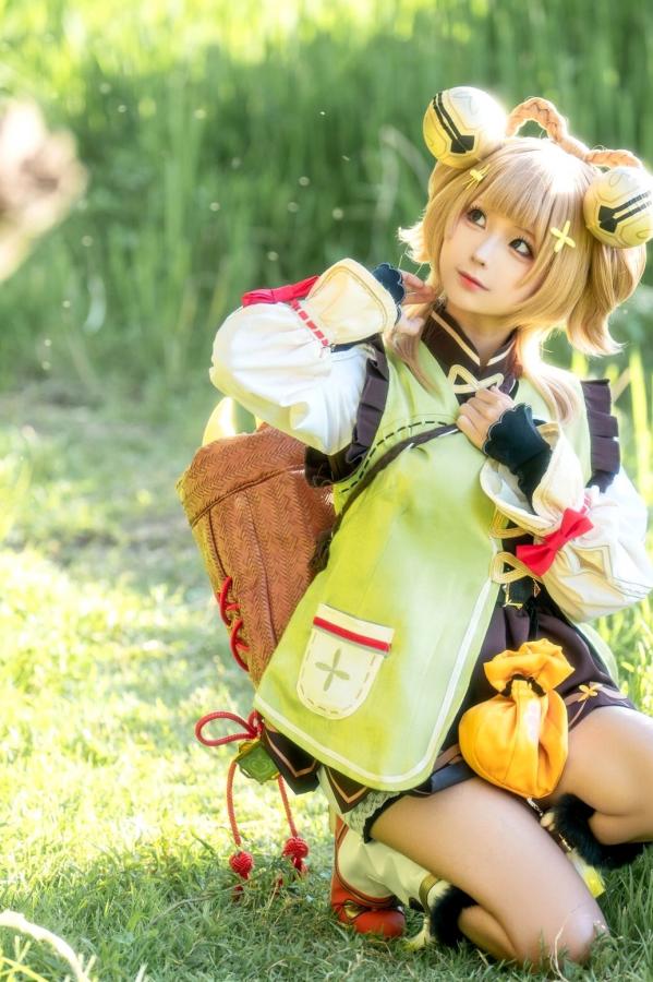 蠢沫沫  蠢沫沫-瑶瑶原神Cosplay户外阳光草地清新治愈萌系写真第3张图片