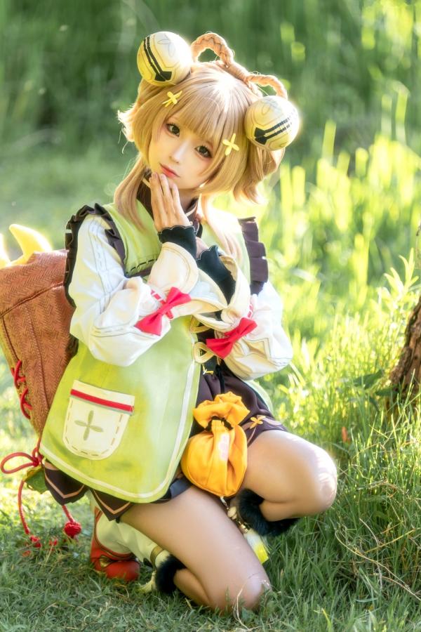 蠢沫沫  蠢沫沫-瑶瑶原神Cosplay户外阳光草地清新治愈萌系写真第4张图片