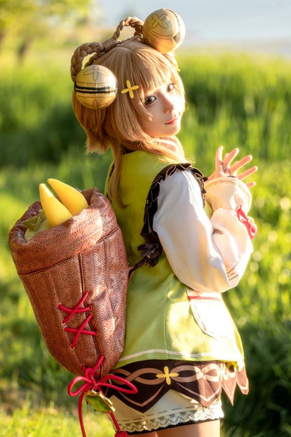 蠢沫沫  蠢沫沫-瑶瑶原神Cosplay户外阳光草地清新治愈萌系写真第15张图片