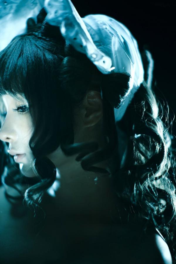 蠢沫沫  《蠢沫沫-2024年会员王动作品集》浴室湿身光影艺术私房写真第38张图片