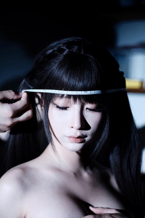 蠢沫沫  《蠢沫沫-2024年会员王动作品集》浴室湿身光影艺术私房写真第66张图片