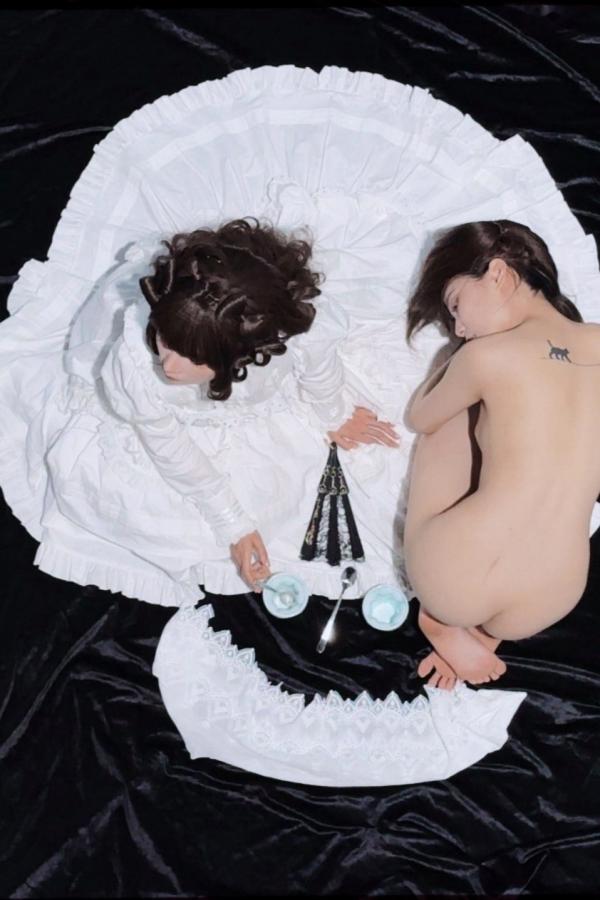 蠢沫沫  《蠢沫沫-2024年会员王动作品集》浴室湿身光影艺术私房写真第85张图片