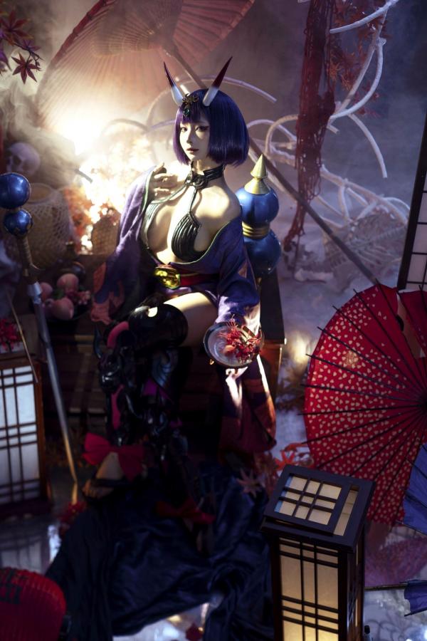 蠢沫沫  蠢沫沫-2025年09月自拍-4套 魅惑鬼姬Cosplay与黑丝校服写真第6张图片