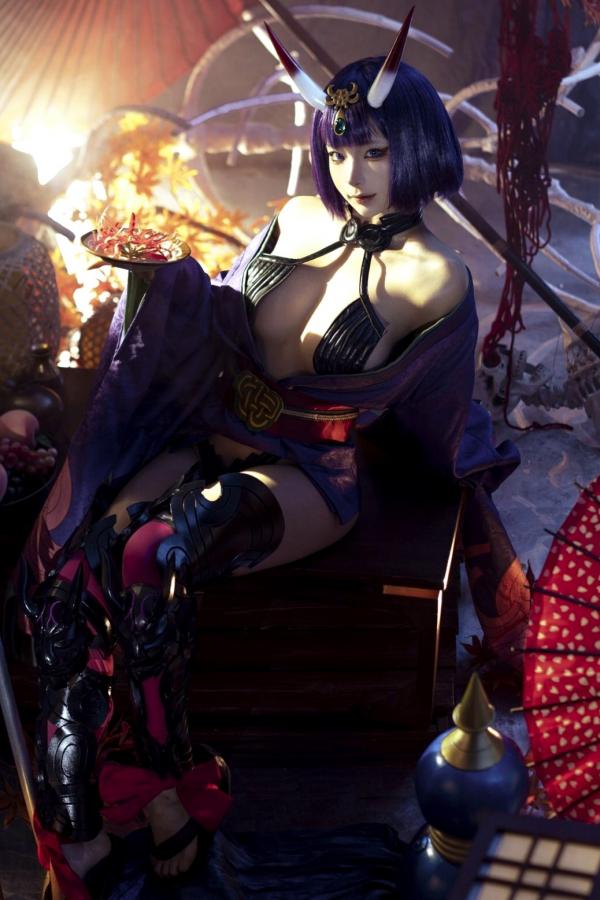 蠢沫沫  蠢沫沫-2025年09月自拍-4套 魅惑鬼姬Cosplay与黑丝校服写真第7张图片