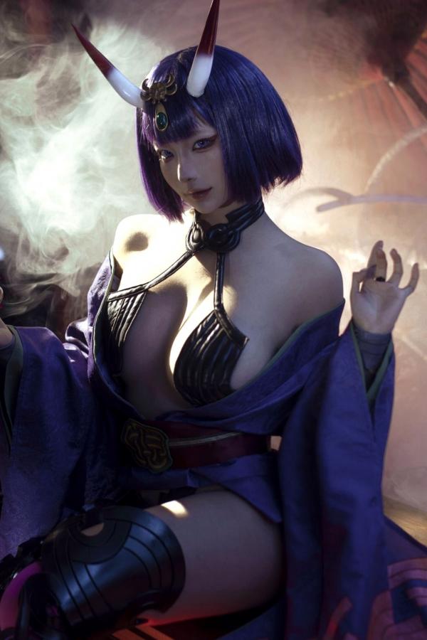 蠢沫沫  蠢沫沫-2025年09月自拍-4套 魅惑鬼姬Cosplay与黑丝校服写真第8张图片