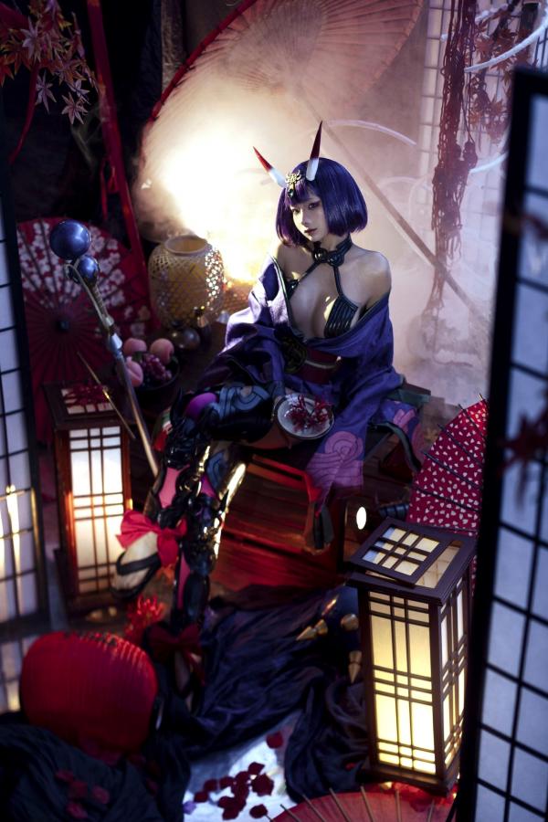蠢沫沫  蠢沫沫-2025年09月自拍-4套 魅惑鬼姬Cosplay与黑丝校服写真第16张图片