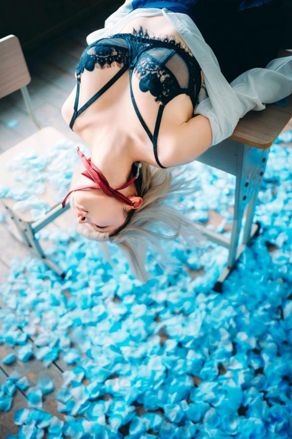 蠢沫沫  蠢沫沫-2025年09月自拍-4套 魅惑鬼姬Cosplay与黑丝校服写真第85张图片