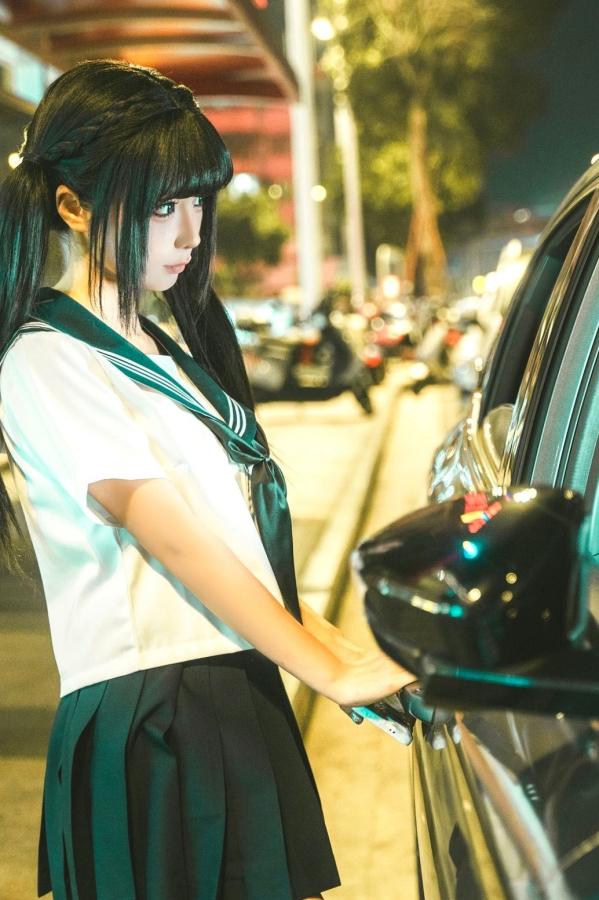 蠢沫沫  《蠢沫沫-蠢沫沫奇遇记-2》水手服双马尾夜景车载写真 萌系美腿少女制服诱惑第36张图片