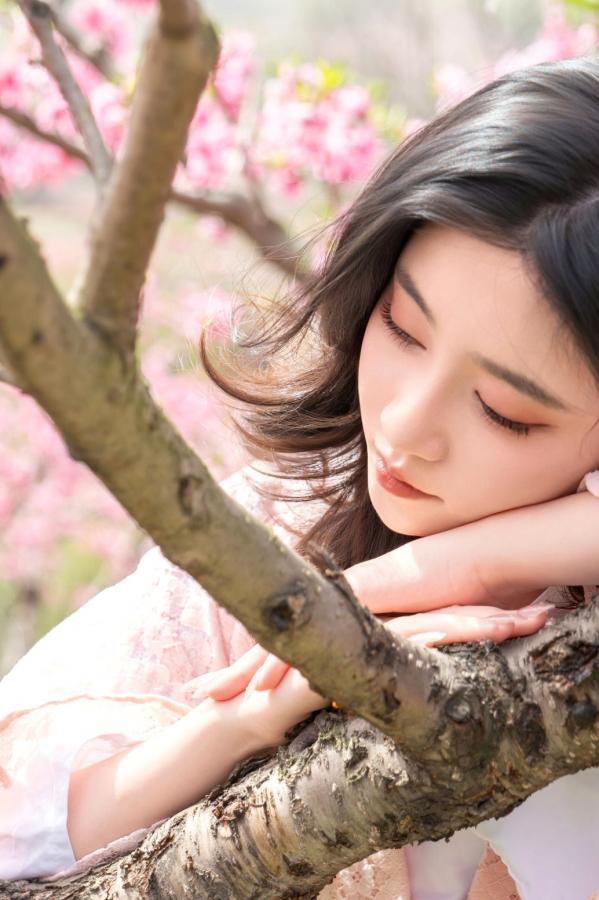 年年Nnian 年年  年年《漫花》户外桃花林和服性感大尺度写真 极品女神清新诱惑第13张图片