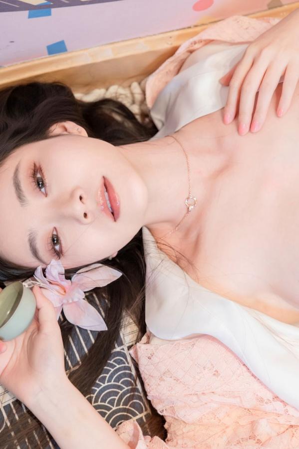 年年Nnian 年年  年年《漫花》户外桃花林和服性感大尺度写真 极品女神清新诱惑第76张图片
