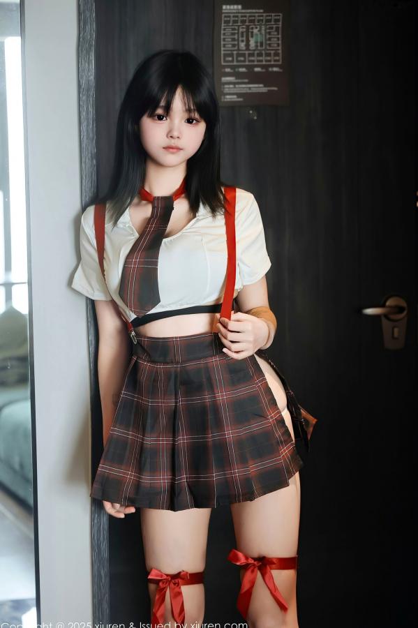    XiuRen秀人网 NO.10774 小泠 - 纯欲校服制服诱惑 性感内衣居家私房写真第1张图片