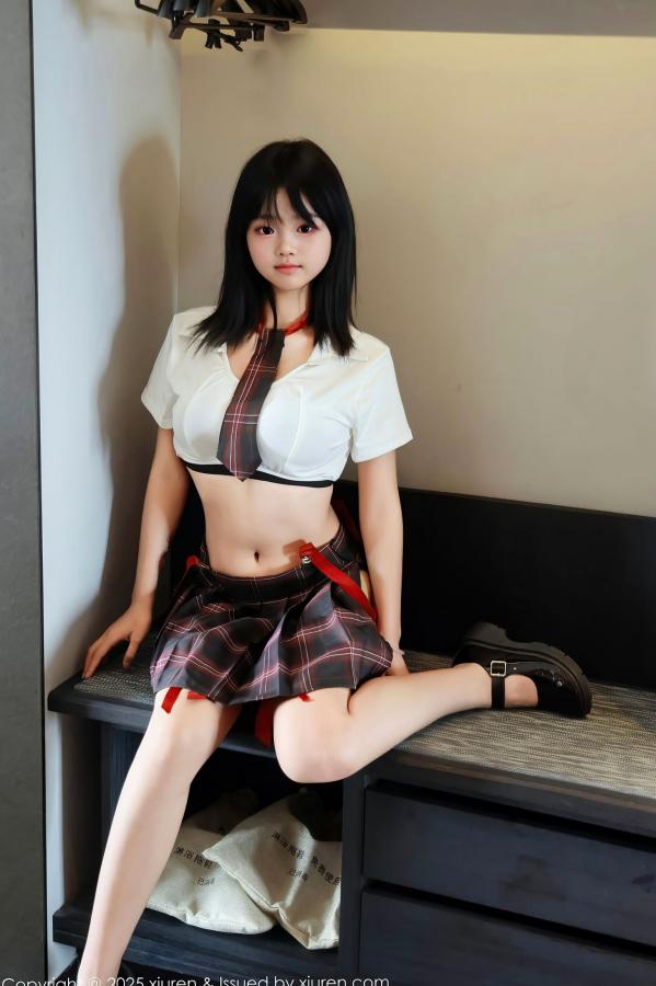    XiuRen秀人网 NO.10774 小泠 - 纯欲校服制服诱惑 性感内衣居家私房写真第9张图片