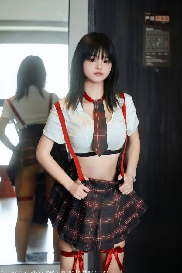    XiuRen秀人网 NO.10774 小泠 - 纯欲校服制服诱惑 性感内衣居家私房写真第32张图片