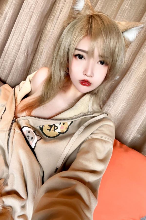 Potato Godzilla  Potato-Godzilla-Casual-Blonde-Neko-Chan-M4sturbation-NSFW第1张图片