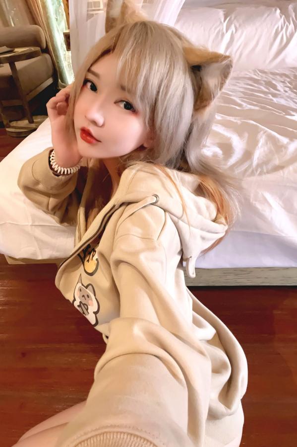 Potato Godzilla  Potato-Godzilla-Casual-Blonde-Neko-Chan-M4sturbation-NSFW第8张图片